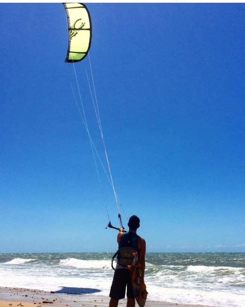 Os mares cearenses são uns dos principais destinos globais do esporte.