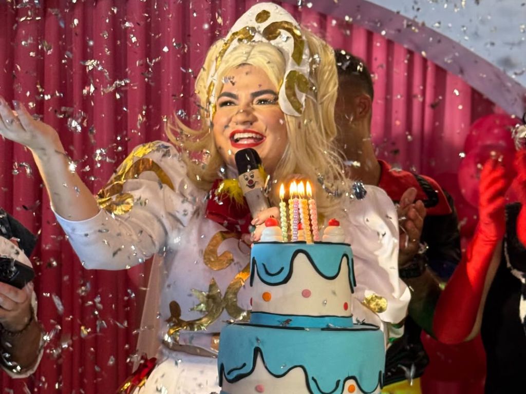 Influencer cearense faz festa de aniversário inspirada em Xuxa Meneghel