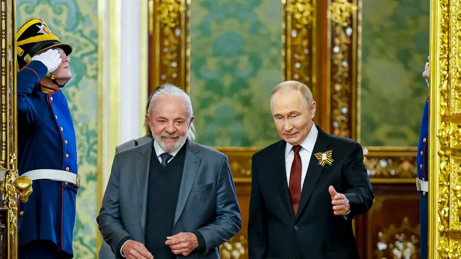 Lula e Putin conversam por telefone após encontro de líder russo com Trump