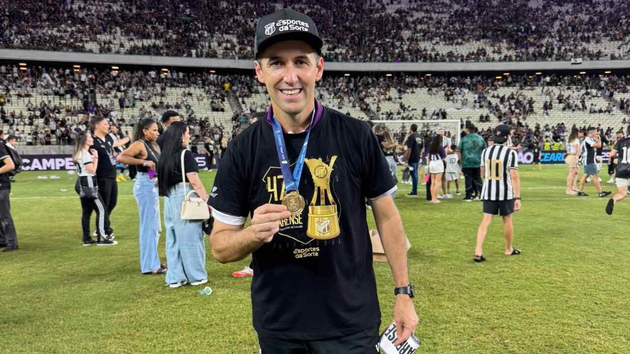 Léo Condé se torna o técnico com mais dias consecutivos no comando do Ceará nos últimos 43 anos