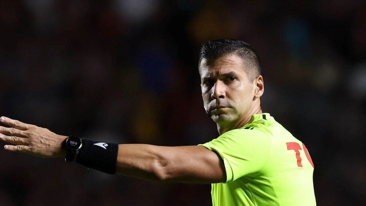 Bruno Arleu de Araújo/FIFA-RJ apita Atlético/MG x Ceará pelo Brasileirão