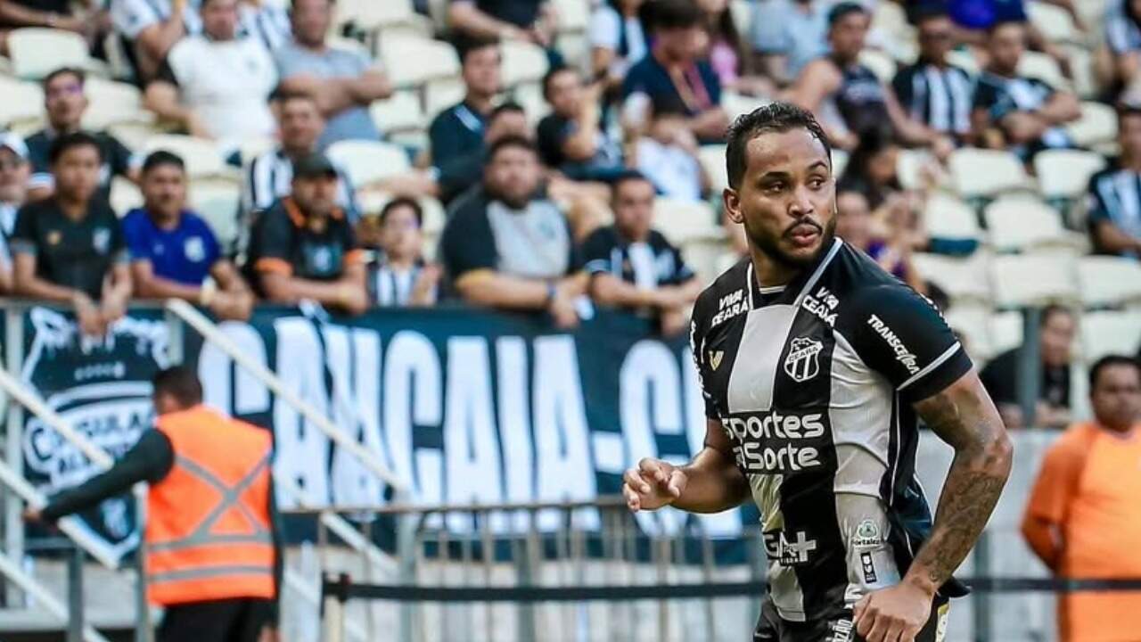 Lourenço retorna ao time titular do Ceará contra o Fluminense