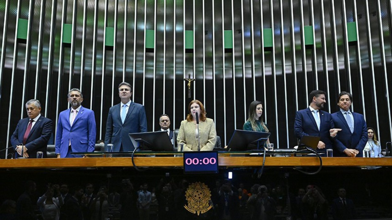 NOTÍCIAS-1 - 2025-11-24T201543.444