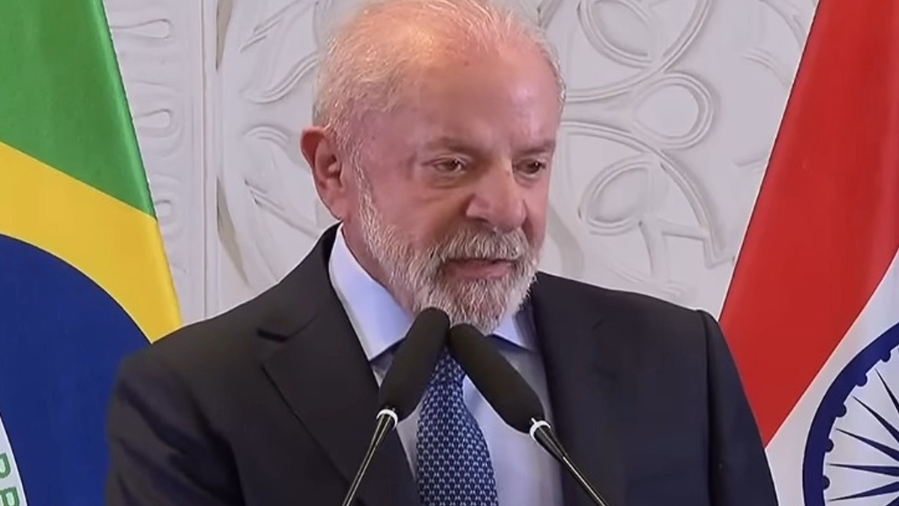 “Não sou o carnavalesco”, diz Lula sobre desfile da Acadêmicos de Niterói