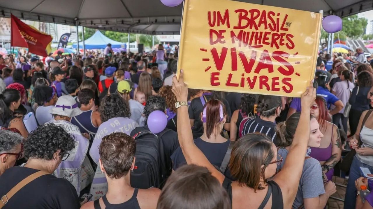 Autonomia financeira é prioridade para mulheres, aponta pesquisa