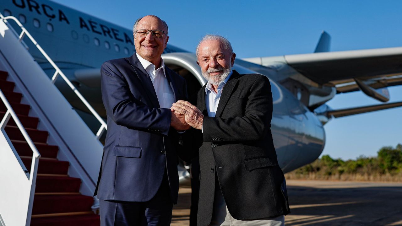 Lula confirma Geraldo Alckmin como vice na disputa deste ano à reeleição