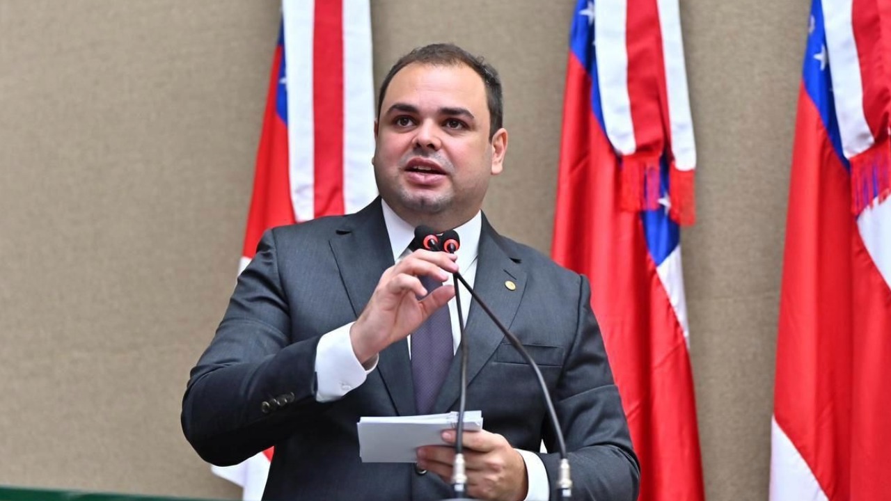 Roberto Cidade toma posse como governador interino do Amazonas e defende união e governabilidade