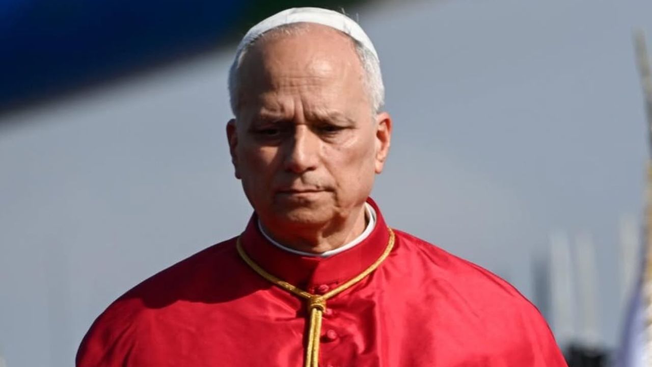 Papa Leão XIV afirma não concordar com a benção formal para casais do mesmo sexo