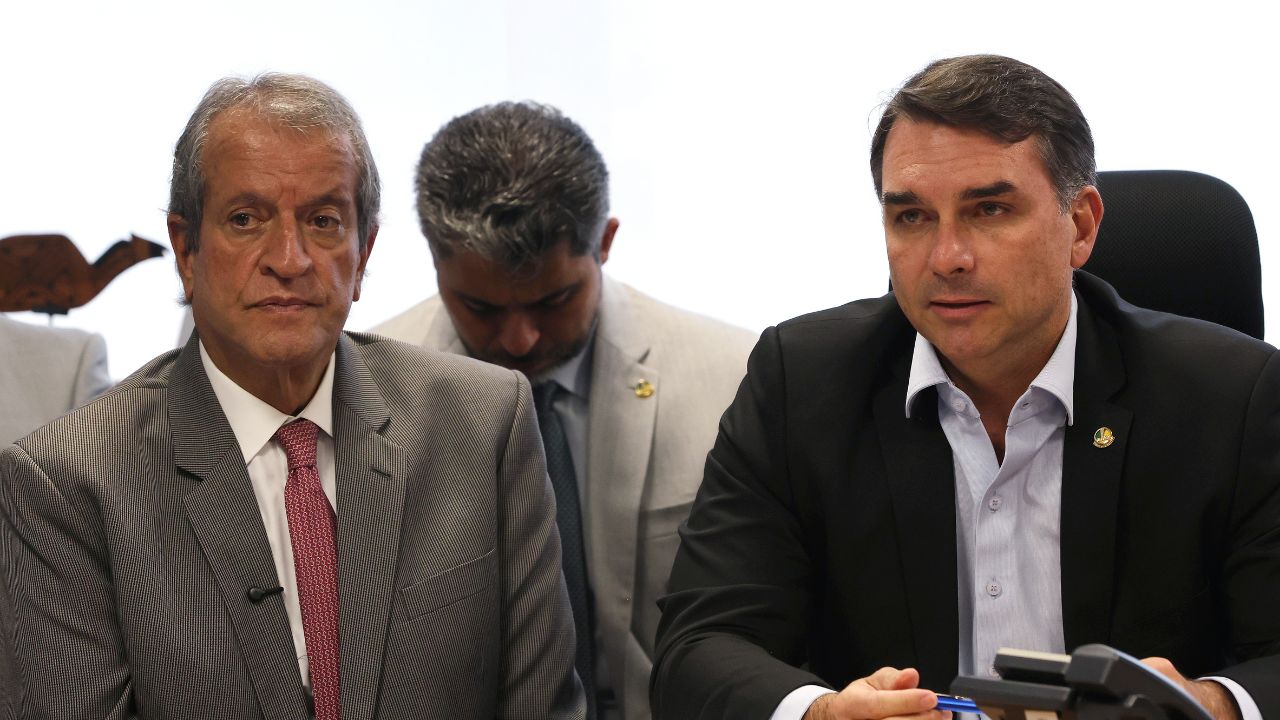 Presidente do PL diz que Bolsonaro ficará dez anos preso se Flávio perder a eleição