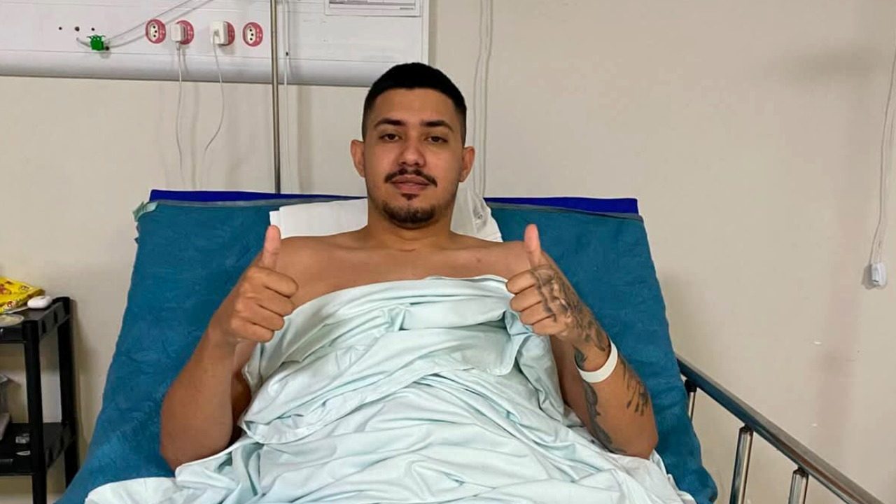 Jovem de Fortaleza é o primeiro a receber tratamento com polilaminina pelo SUS no Ceará