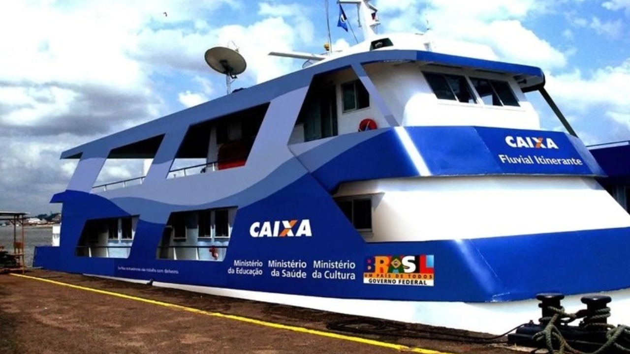 Barco da Caixa vai atender oito cidades do Amazonas em maio