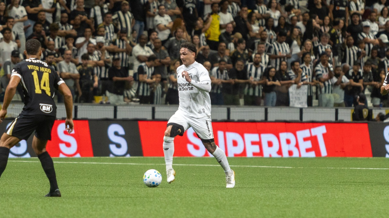 Vina segue fora, desfalca o Ceará contra o Vitória e chega ao terceiro jogo consecutivo de ausência