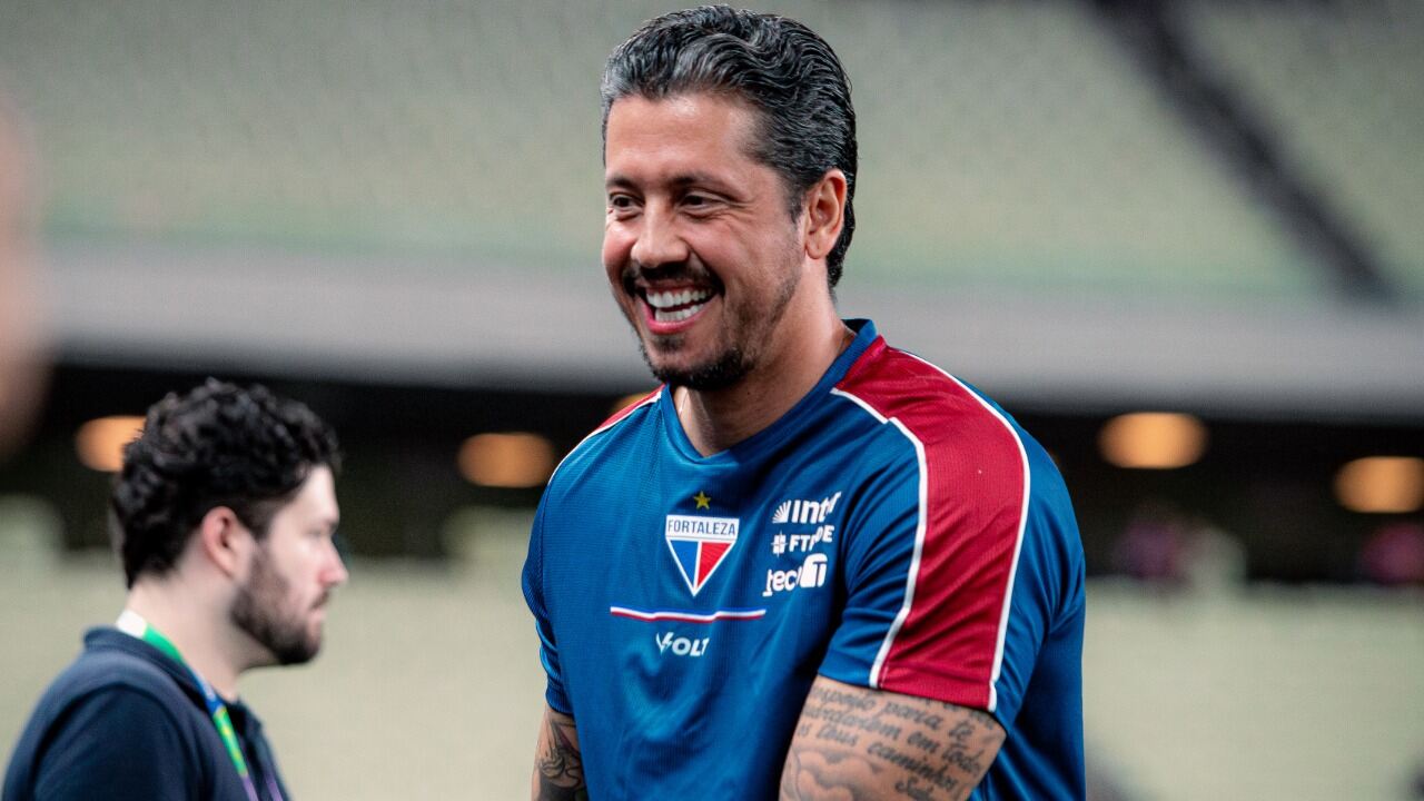 Carpini exalta Vitinho, valoriza apoio da torcida e admite maior visibilidade do Fortaleza após goleada