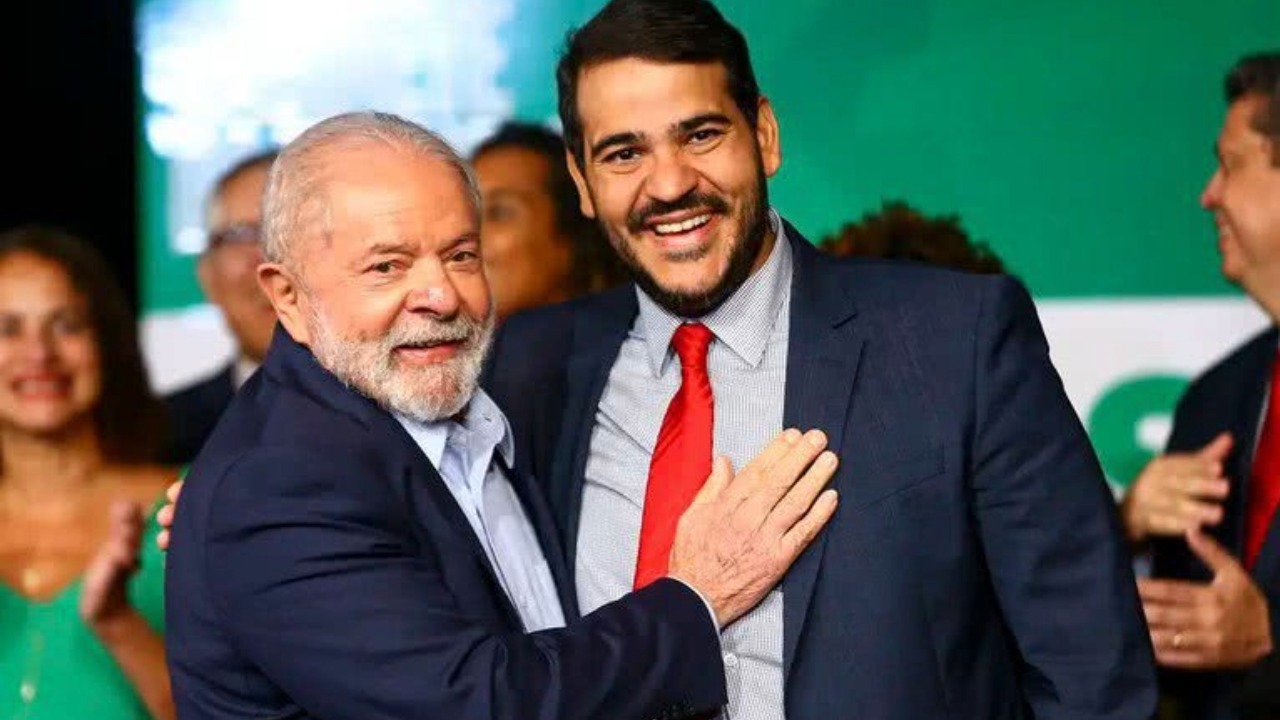 NOTÍCIAS - Urbnews - fundo azul-13