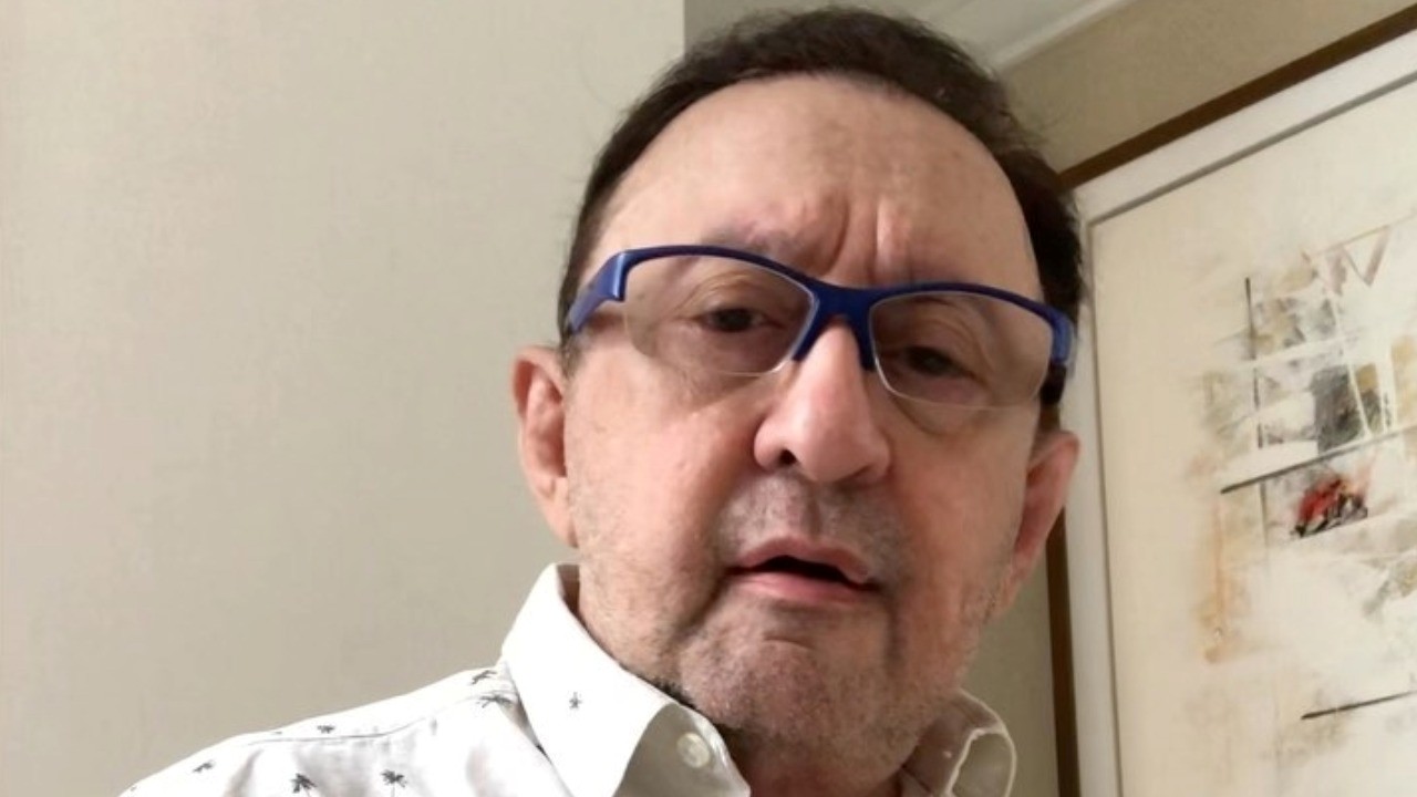 Cláudio Pessoa teria caído em um golpe de sorteio de veículo; na publicação ele afirmou ter perdido R$ 30 mil