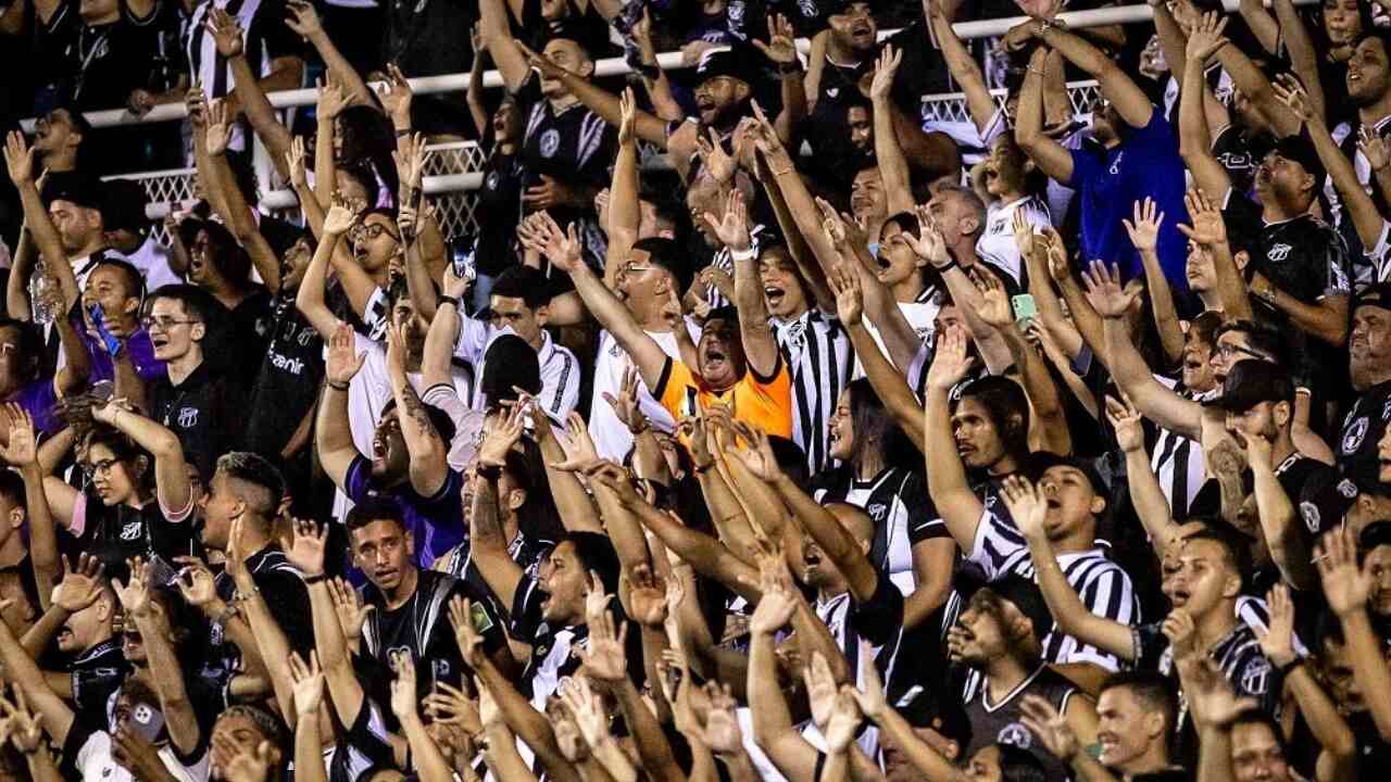 Ceará inicia venda de ingressos para duelo contra o Botafogo-SP; estudantes da rede pública têm gratuidade