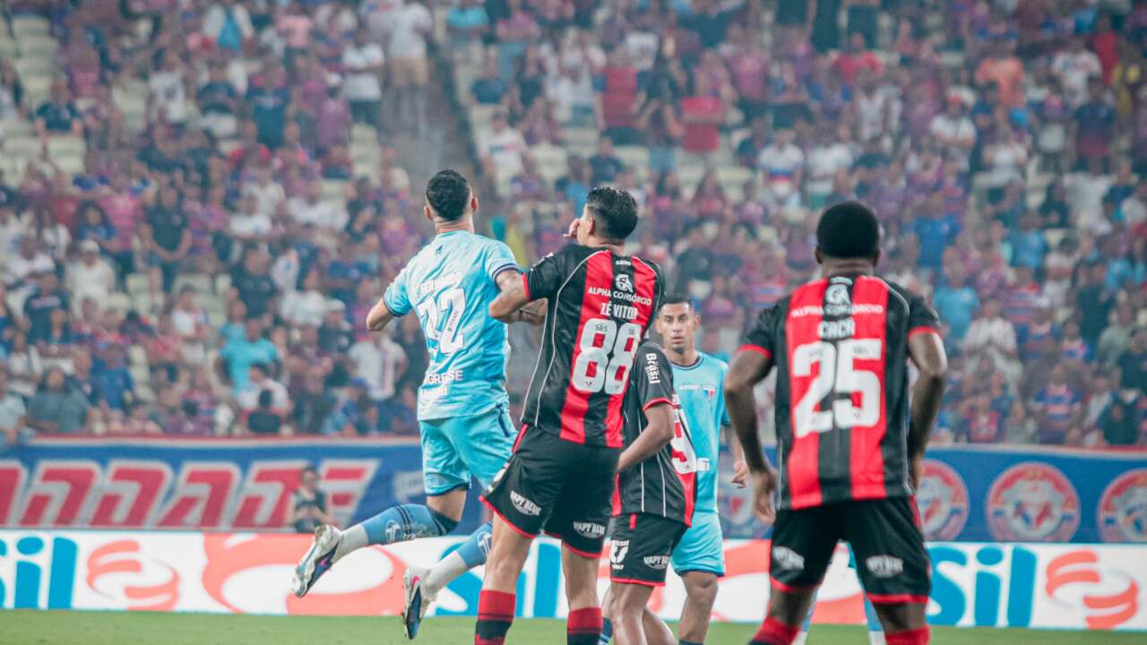 Vitória x Fortaleza: saiba prováveis escalações, retrospecto e momento das equipes