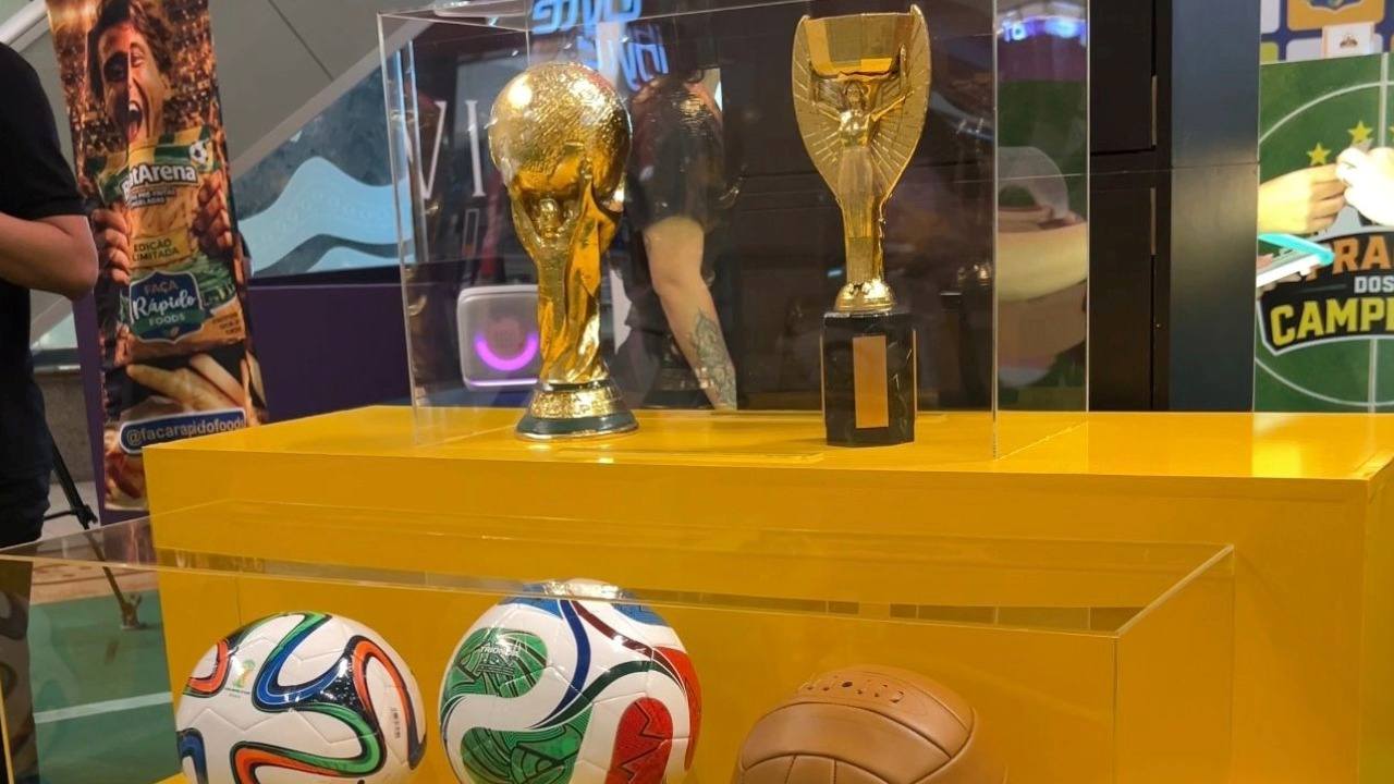 A exposição que acontece em parceria entre a Baladeira.Lab e o Shopping Iguatemi Fortaleza seguirá durante toda a Copa do Mundo