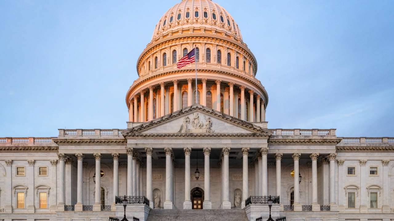 A decisão que vale para os estados da Virgínia Ocidental e de Idaho, tem o apoio do presidente Donald Trump