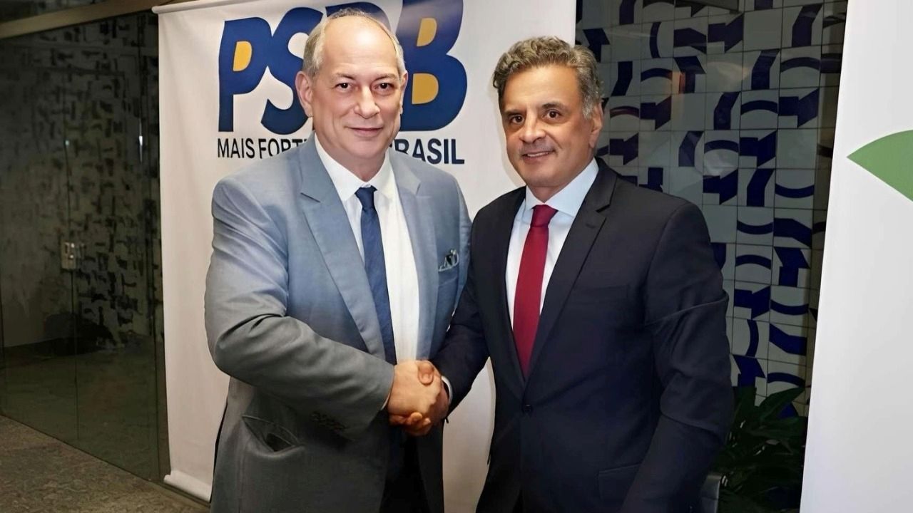 A informação da desistência do líder tucano mineiro foi confirmada pelo PSDB, que nega apoio a qualquer quadro político no pleito presidencial