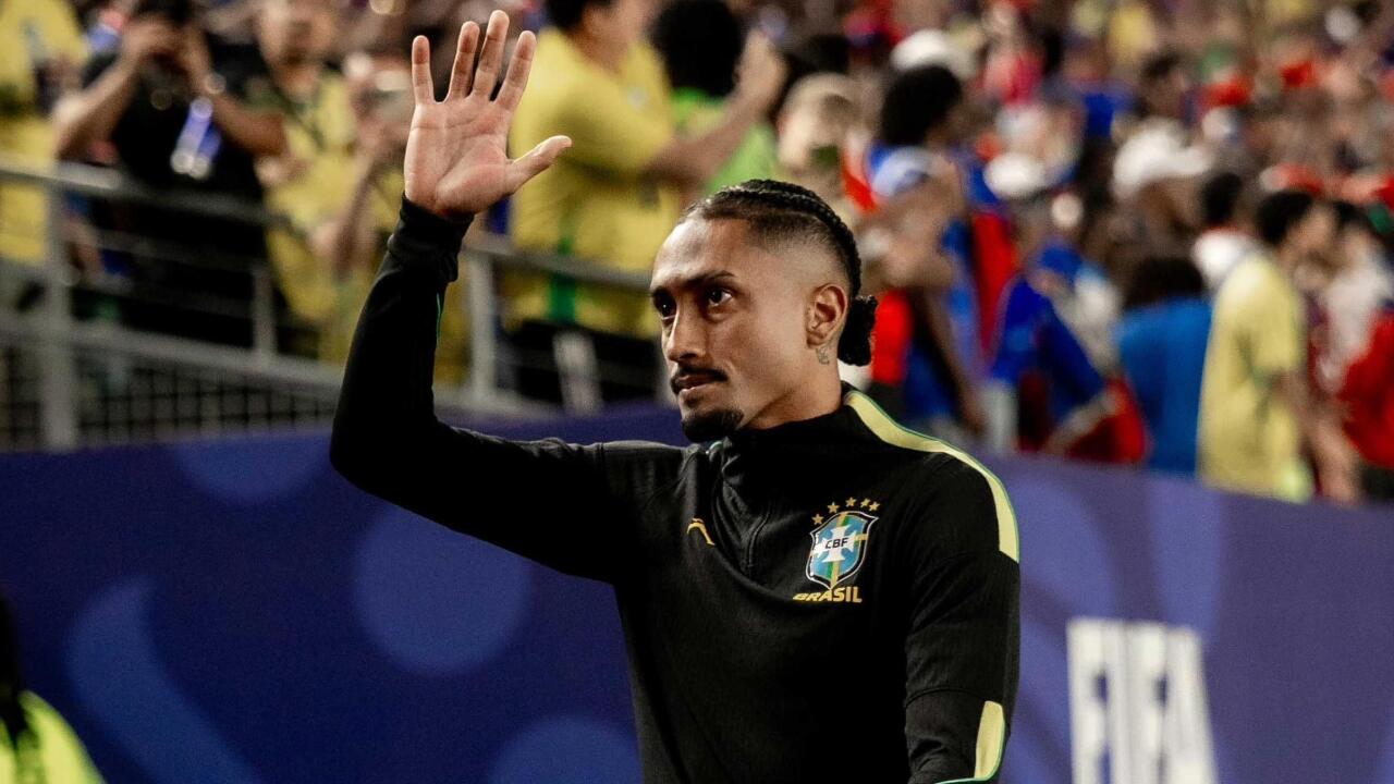 Seleção adota cautela, e Raphinha só deve voltar em uma semifinal