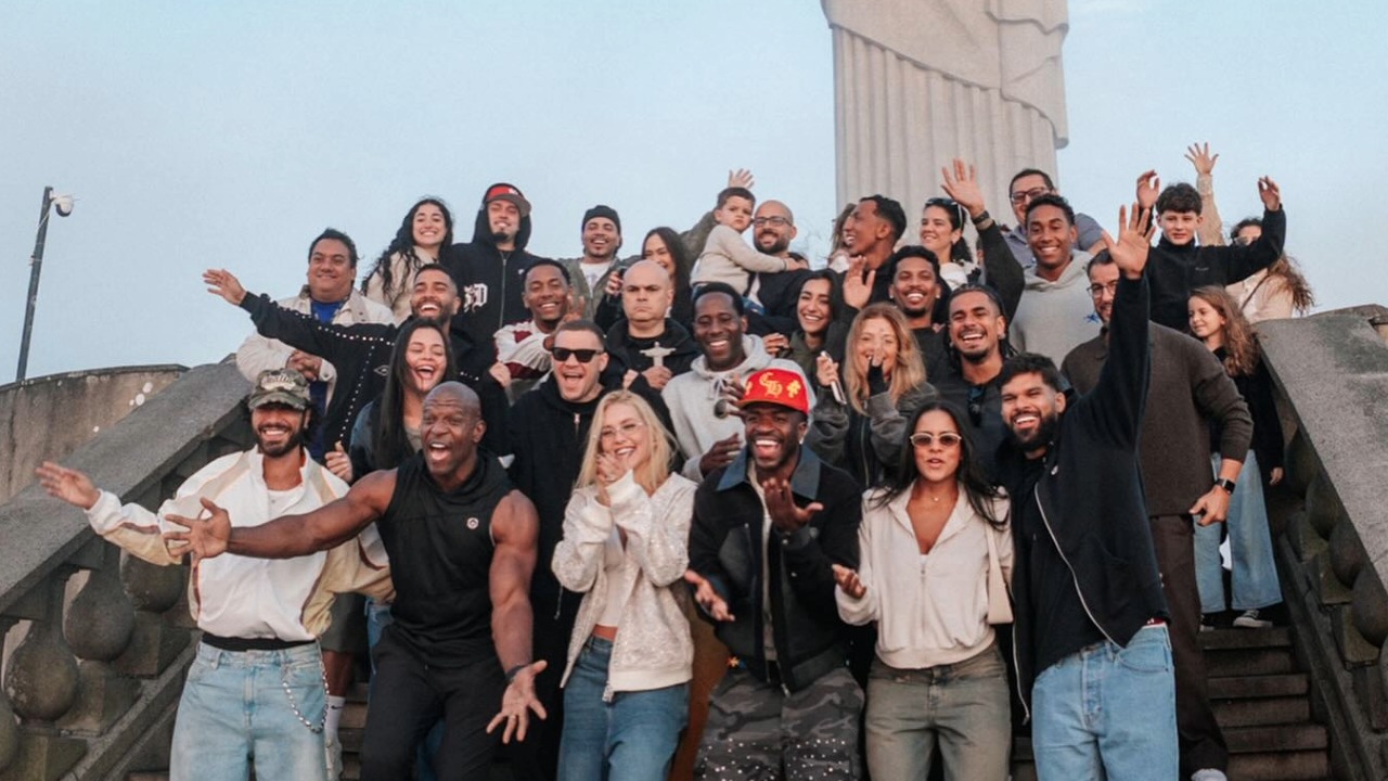 Virginia conhece o Cristo Redentor ao lado de Vini Jr. e Terry Crews, ator de “As branquelas”