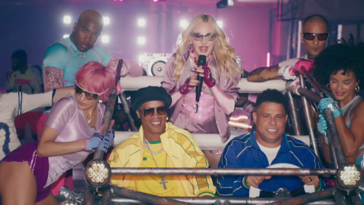Madonna leva Ronaldo Fenômeno e Ronaldinho Gaúcho ao palco na final da Copa 2026